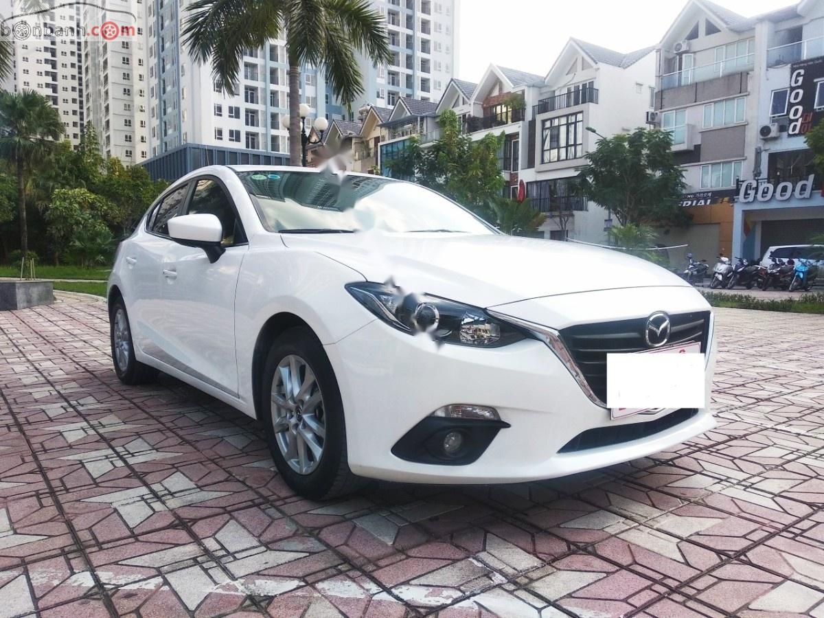 Mazda 3   2017 - Bán Mazda 3 1.5 AT đời 2017, màu trắng còn mới, 615 triệu