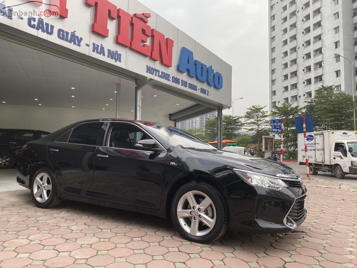 Toyota Camry   2017 - Bán Toyota Camry 2.5Q 2017, màu đen, chính chủ, giá 979tr 