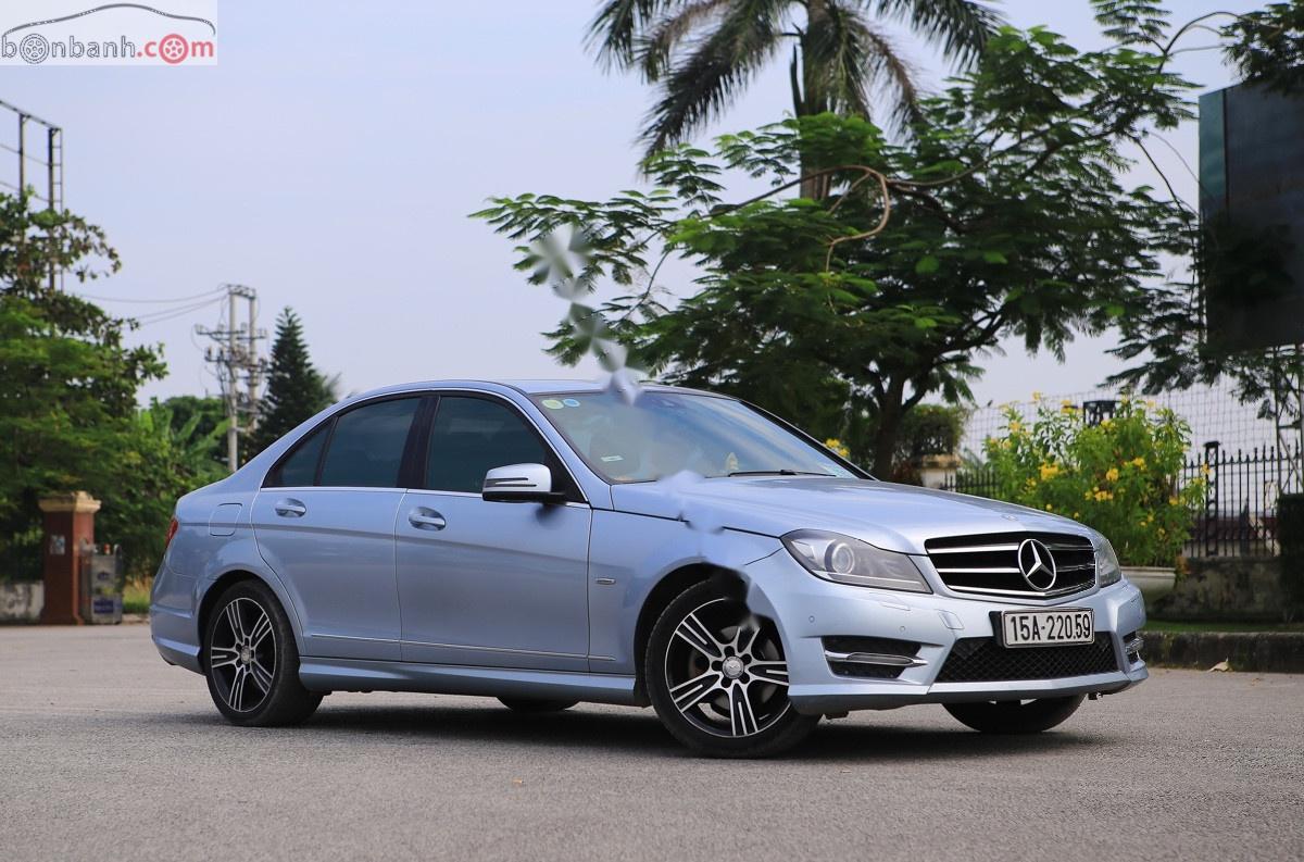 Mercedes-Benz C class 2014 - Cần bán xe Mercedes C200 năm 2014 chính chủ, 739 triệu