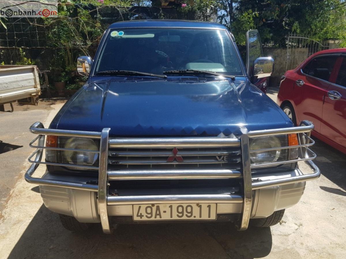 Mitsubishi Pajero 2001 - Bán xe Mitsubishi Pajero 2001, màu xanh lam số sàn giá cạnh tranh