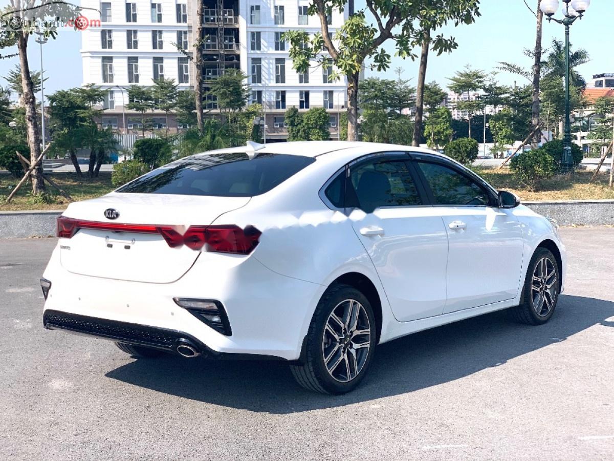 Kia Cerato 2019 - Bán xe Kia Cerato 1.6AT đời 2019, màu trắng như mới
