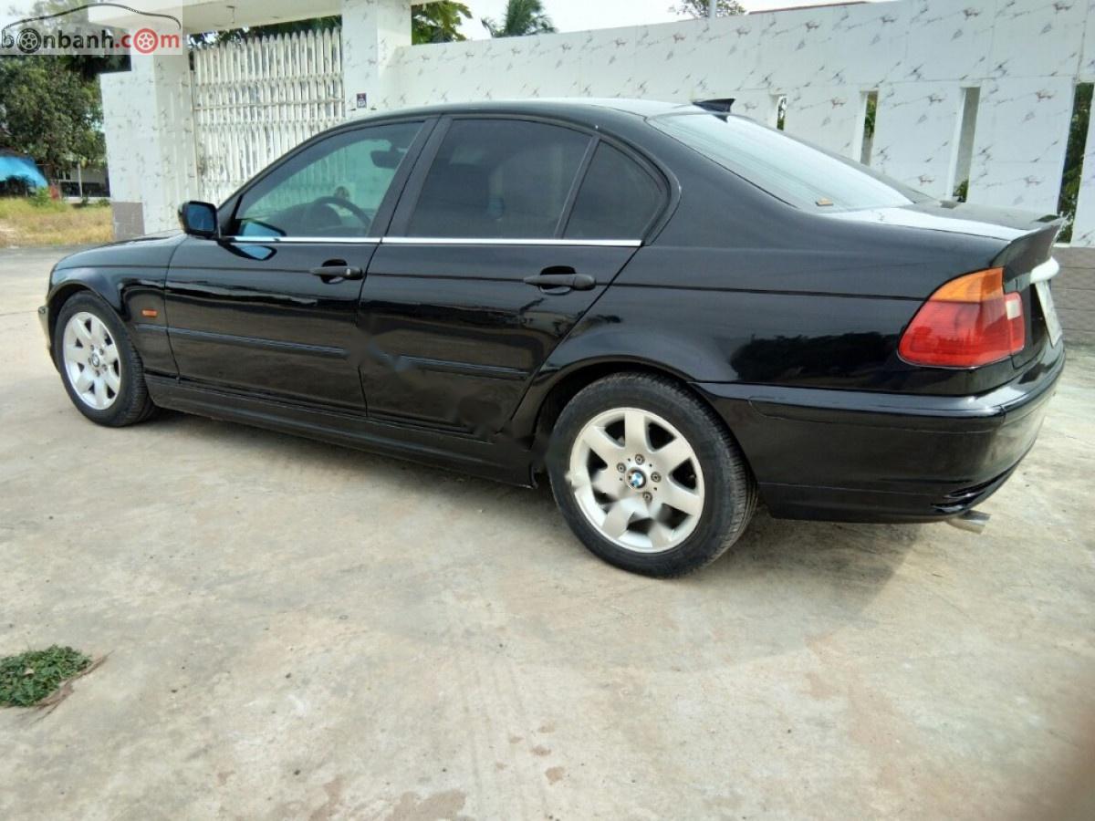 BMW 3 Series 2001 - Cần bán lại xe BMW 318i đời 2001, màu đen chính chủ