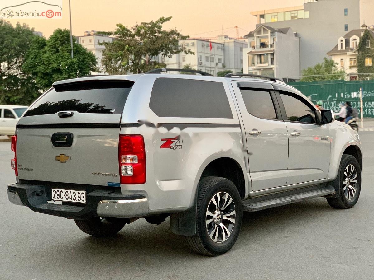 Chevrolet Colorado 2017 - Bán Chevrolet Colorado LTZ 2.8L 4x4 AT sản xuất 2017, màu bạc, nhập khẩu, giá tốt