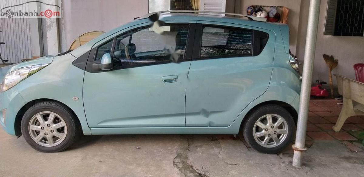 Chevrolet Spark 2012 - Cần bán gấp Chevrolet Spark MT đời 2013, màu xanh số sàn, 224 triệu