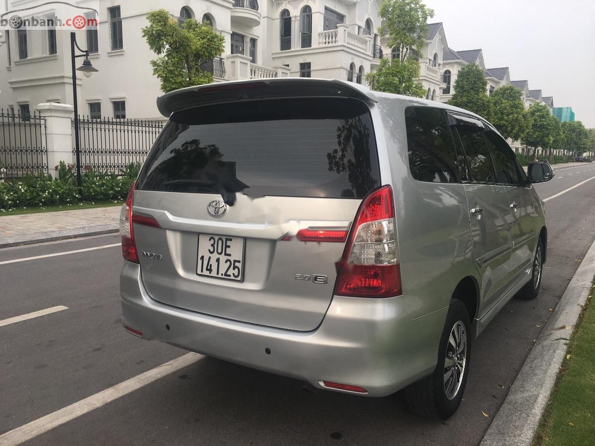 Toyota Innova 2016 - Bán Toyota Innova 2016, màu bạc, chính chủ