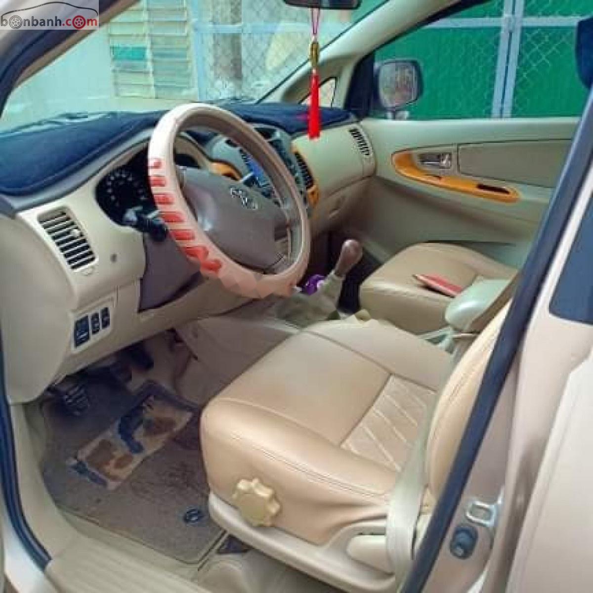 Toyota Innova 2010 - Bán Toyota Innova G sản xuất 2010, giá tốt