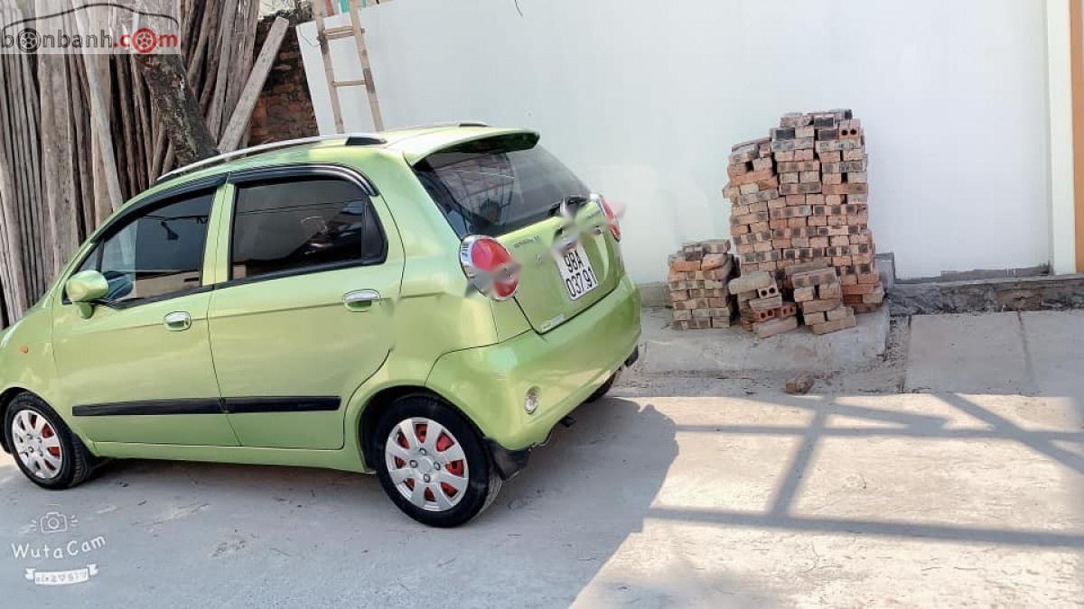 Chevrolet Spark 2009 - Cần bán xe Chevrolet Spark năm sản xuất 2009, màu xanh lục xe còn mới lắm