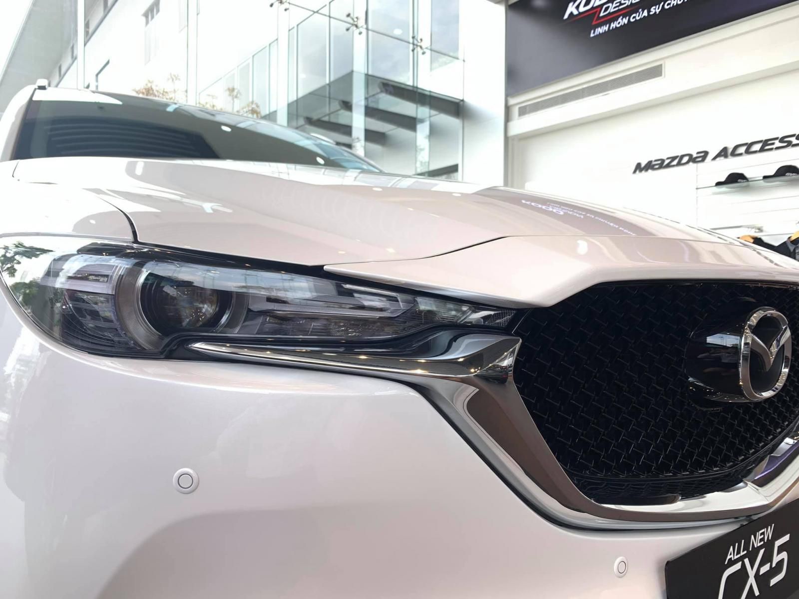 Mazda CX 5 2019 - Mazda Bình Tân bán xe chính hãng  Mazda CX5 Deluxe 2.0AT năm sản xuất 2019, màu trắng - Có sẵn xe - Giao nhanh toàn quốc