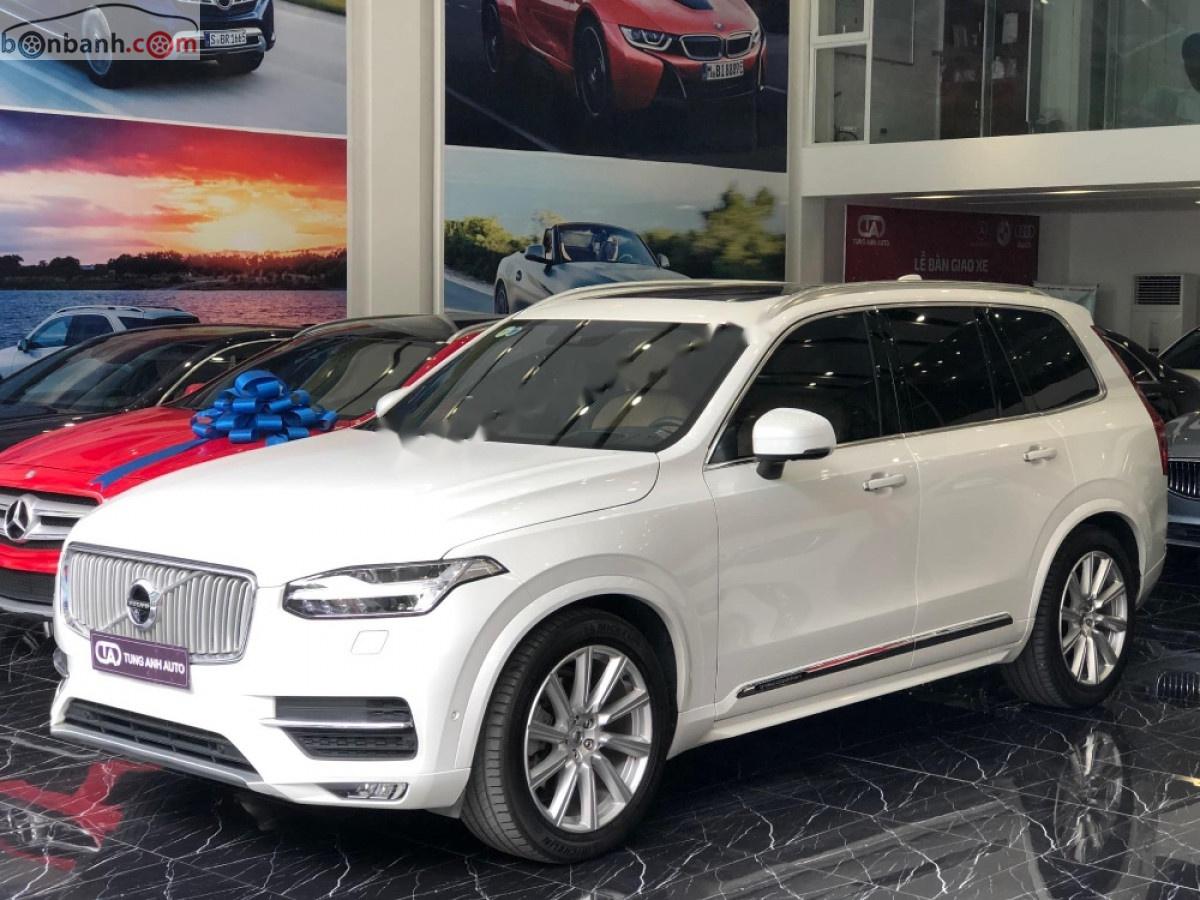 Volvo XC90 2017 - Bán xe Volvo XC90 sản xuất 2017, màu trắng, xe nhập