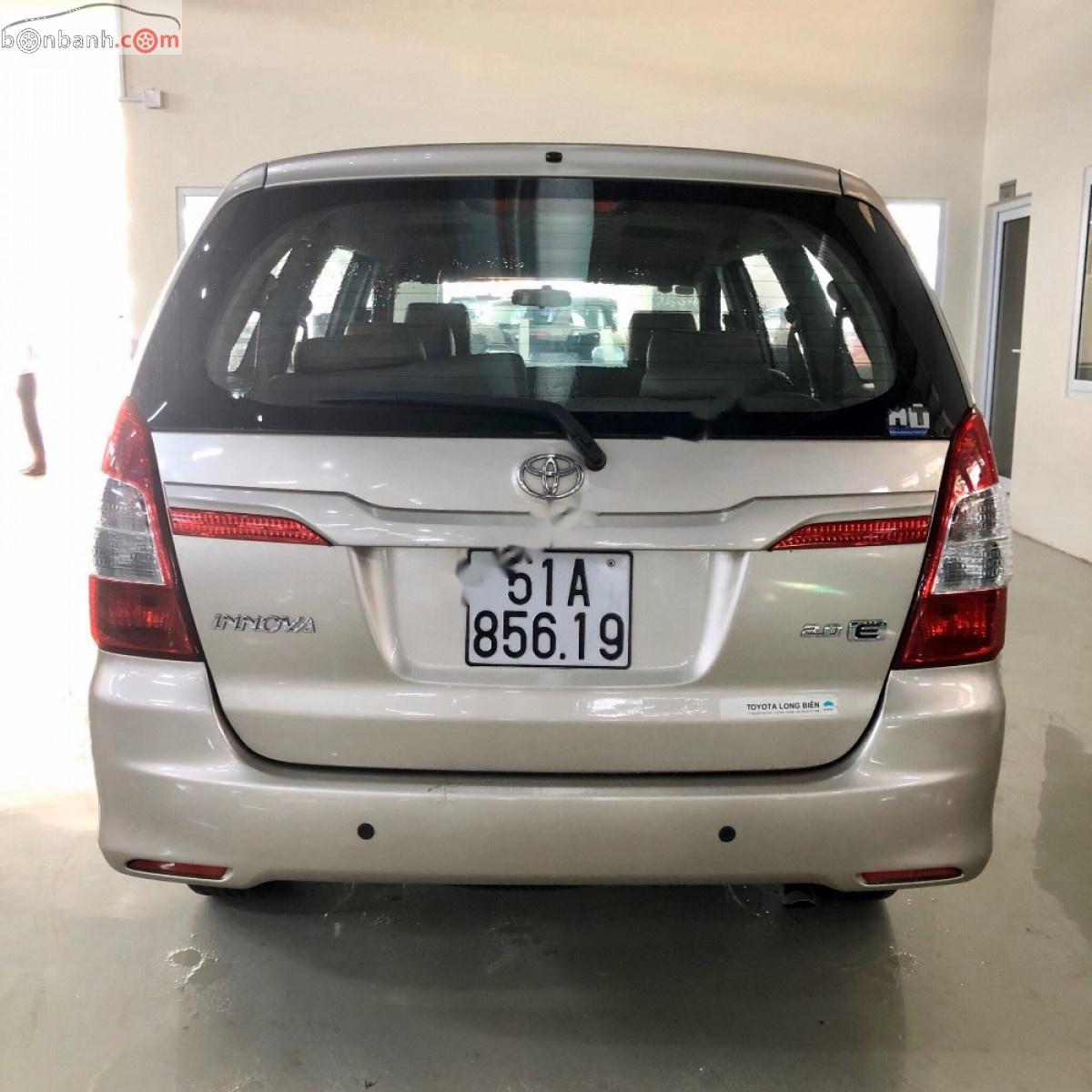 Toyota Innova 2014 - Bán Toyota Innova đời 2014 số sàn, giá chỉ 538 triệu