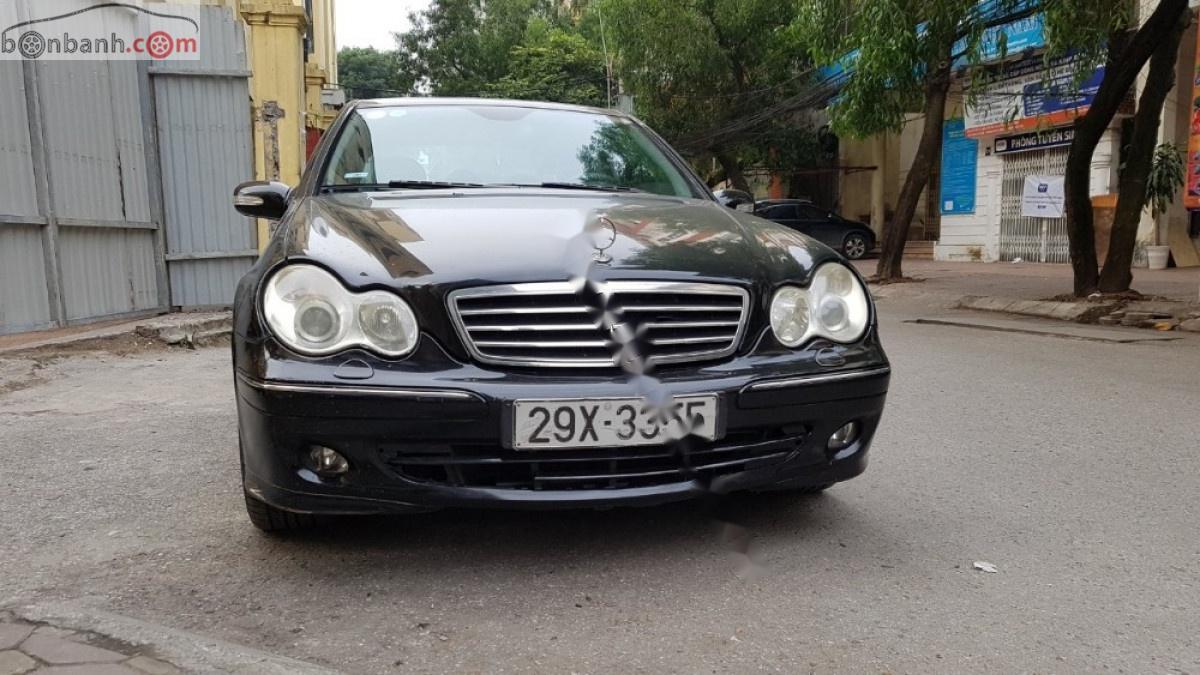 Mercedes-Benz C class 2006 - Cần bán gấp Mercedes năm sản xuất 2006, màu đen ít sử dụng