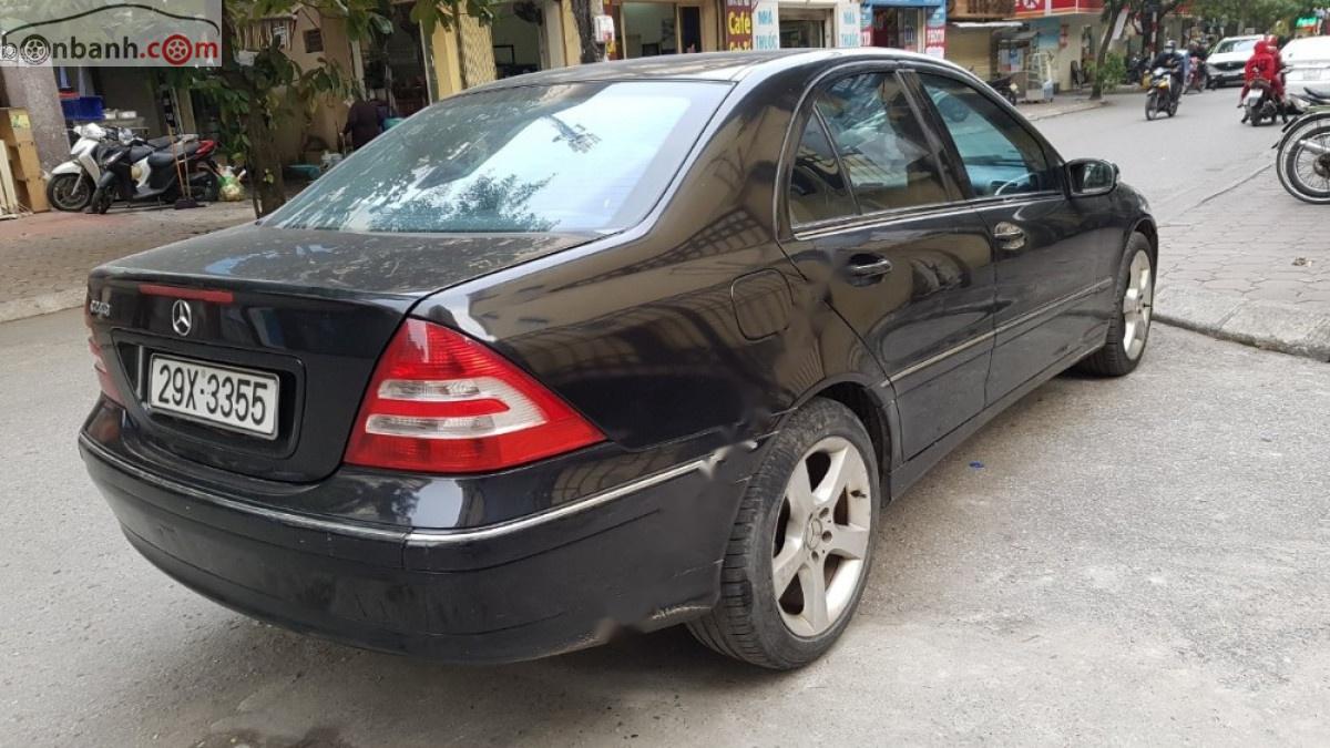 Mercedes-Benz C class 2006 - Cần bán gấp Mercedes năm sản xuất 2006, màu đen ít sử dụng