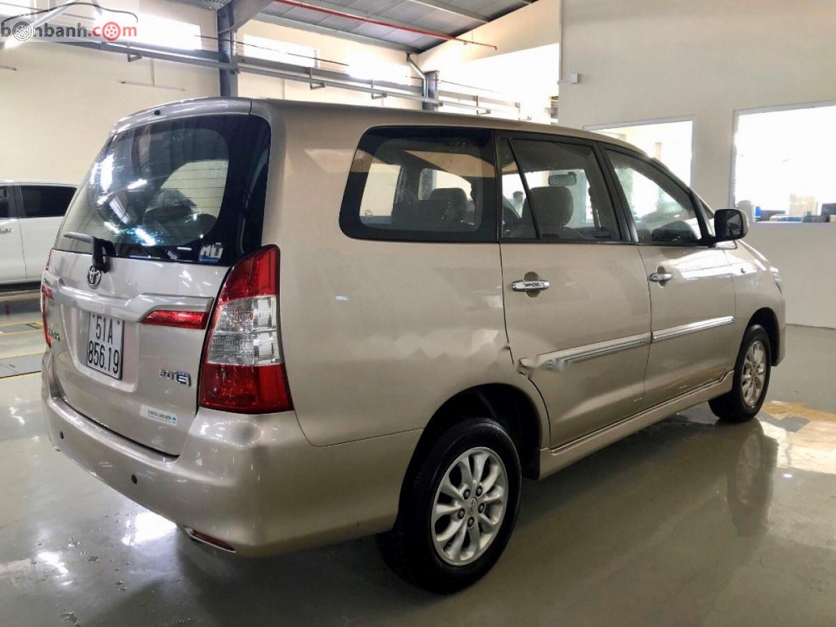 Toyota Innova 2014 - Bán Toyota Innova đời 2014 số sàn, giá chỉ 538 triệu