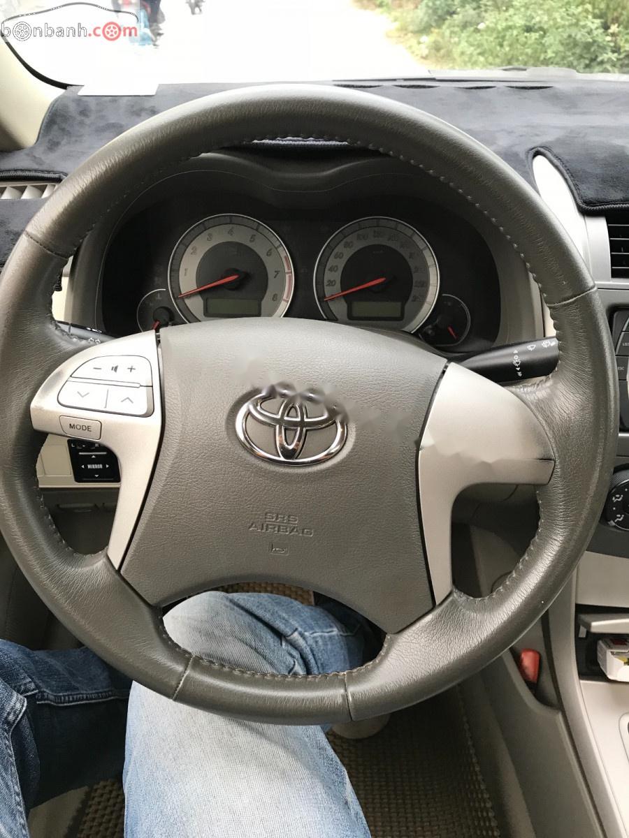 Toyota Corolla   2010 - Bán Toyota Corolla năm 2010, màu đen, nhập khẩu nguyên chiếc chính hãng