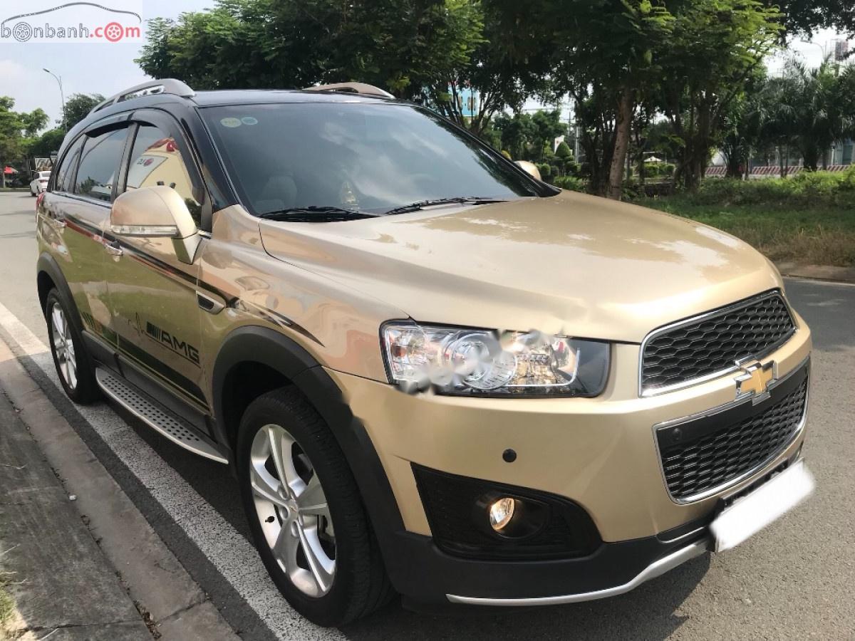 Chevrolet Captiva 2016 - Cần bán gấp Chevrolet Captiva LTZ AT đời 2016 như mới, 575tr