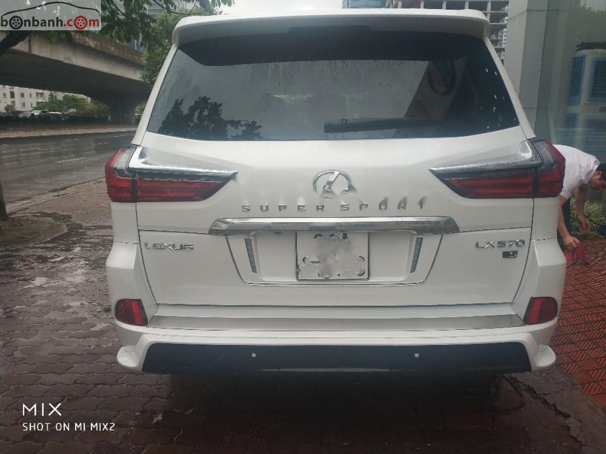 Lexus LX 2016 - Cần bán gấp Lexus LX 570 sản xuất năm 2016, màu trắng, nhập khẩu chính hãng