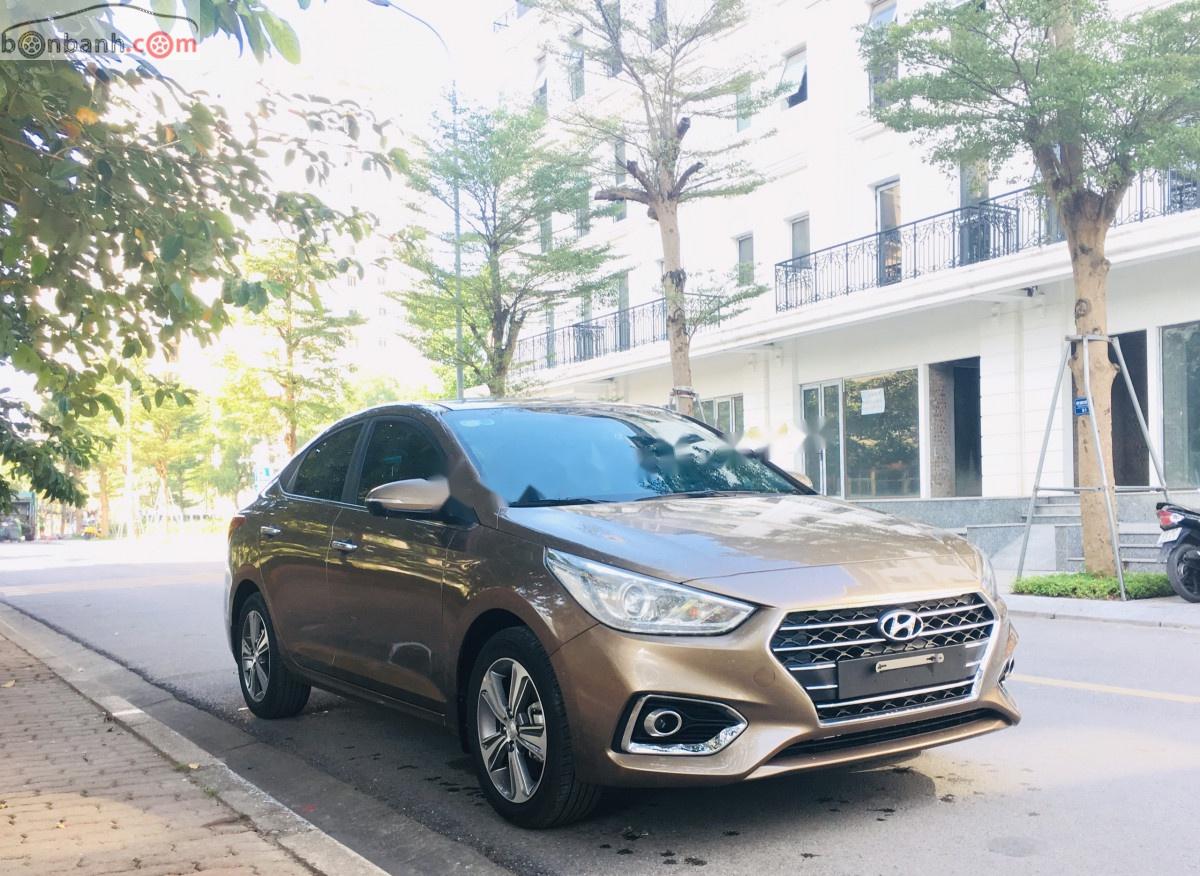 Hyundai Accent 2018 - Bán xe cũ Hyundai Accent năm 2018, màu vàng