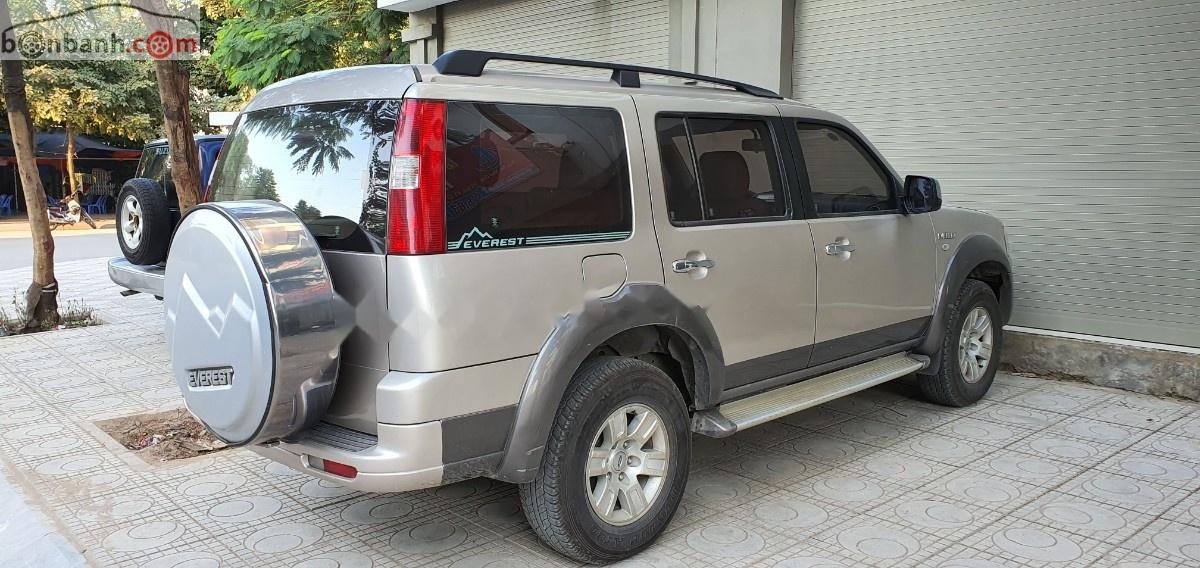 Ford Everest   2009 - Bán Ford Everest 2.5L 4x2 AT đời 2009 số tự động, 410 triệu