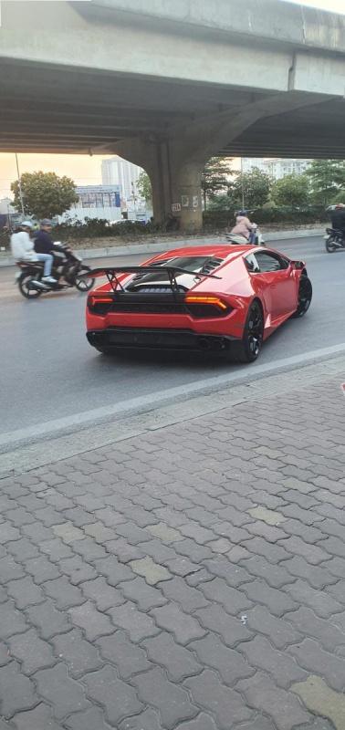 Lamborghini Huracan LP580 2015 - Cần bán xe Lamborghini Huracan LP580 2015, màu đỏ, xe nhập