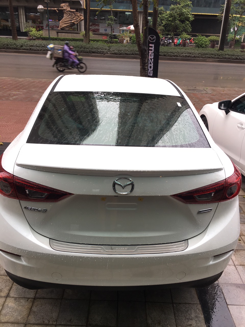 Mazda 3 2019 - Mazda 3 - chương trình ưu đãi cực sốc tháng 12 - lấy xe trước tết, hỗ trợ tối đa 70 triệu, tặng bảo hiểm