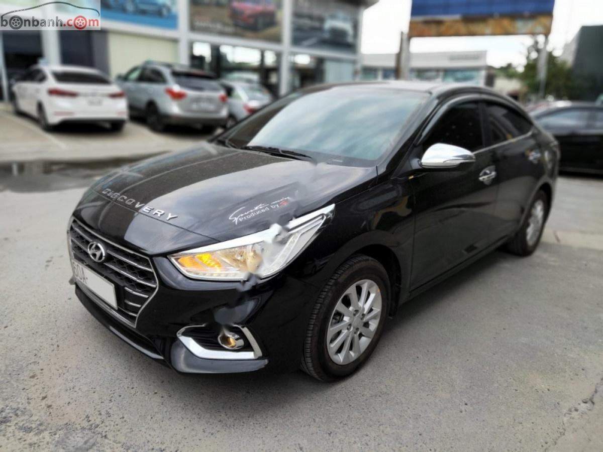 Hyundai Accent 2018 - Cần bán gấp Hyundai Accent đời 2018, màu đen xe còn mới lắm