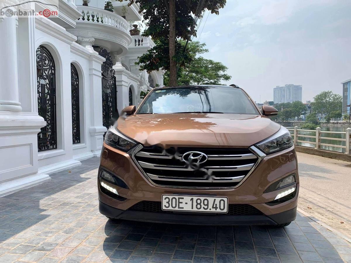 Hyundai Tucson 2.0 ATH 2016 - Bán xe Hyundai Tucson 2.0 ATH đời 2016, màu nâu, nhập khẩu nguyên chiếc, giá 810tr