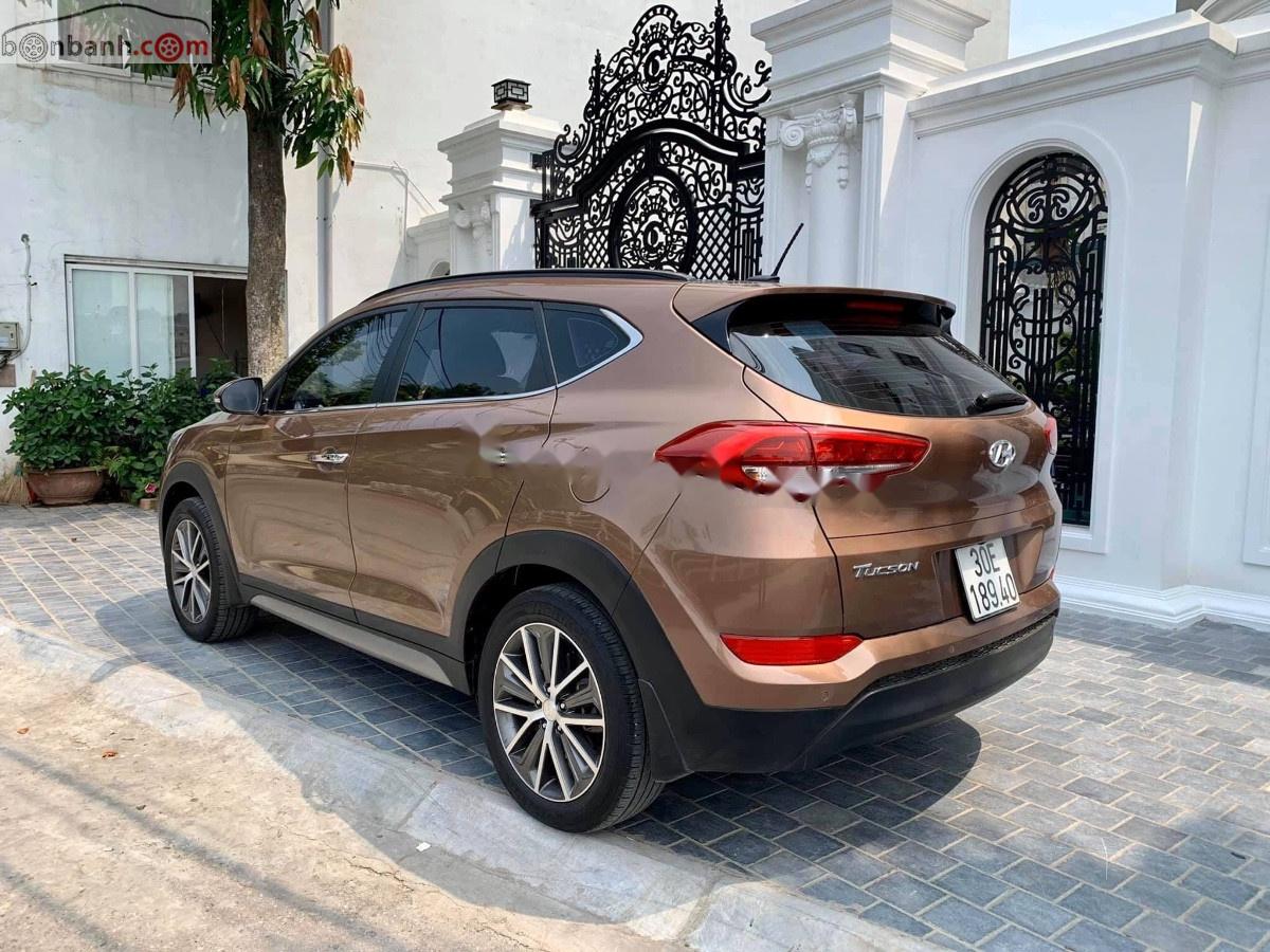 Hyundai Tucson 2.0 ATH 2016 - Bán xe Hyundai Tucson 2.0 ATH đời 2016, màu nâu, nhập khẩu nguyên chiếc, giá 810tr