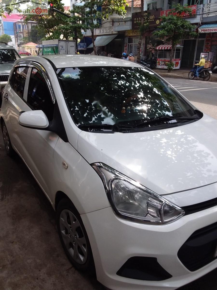 Hyundai Grand i10   2014 - Cần bán Hyundai Grand i10 1.0 MT Base sản xuất năm 2014, màu trắng, nhập khẩu 