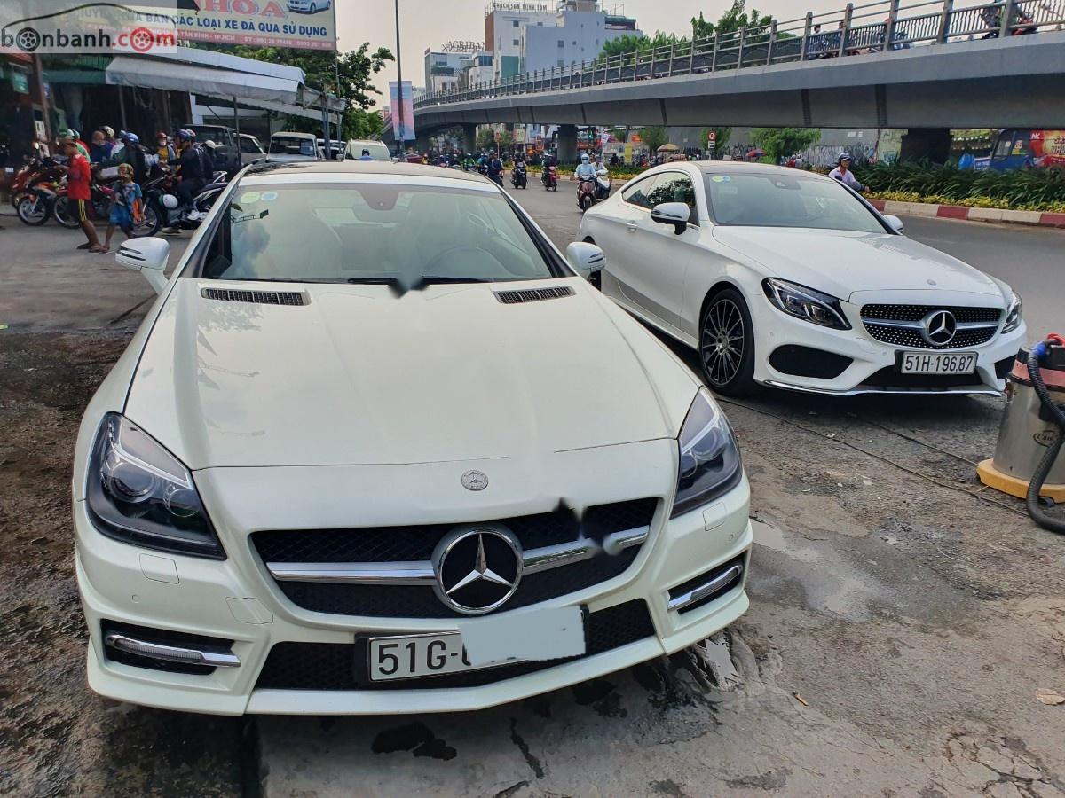 Mercedes-Benz SLK class   2012 - Cần bán lại xe Mercedes 2012, màu trắng, nhập khẩu nguyên chiếc chính hãng