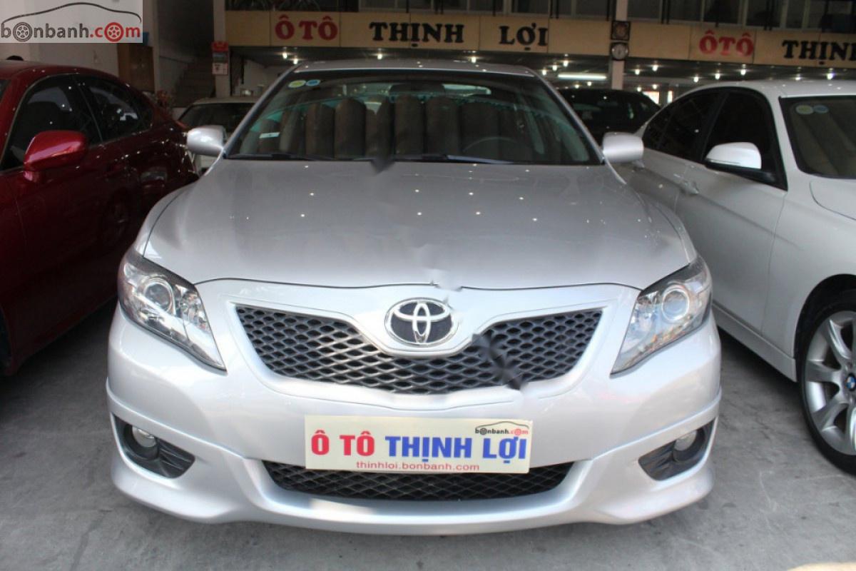 Toyota Camry SE 2009 - Bán ô tô Toyota Camry SE sản xuất năm 2009, màu bạc, nhập khẩu