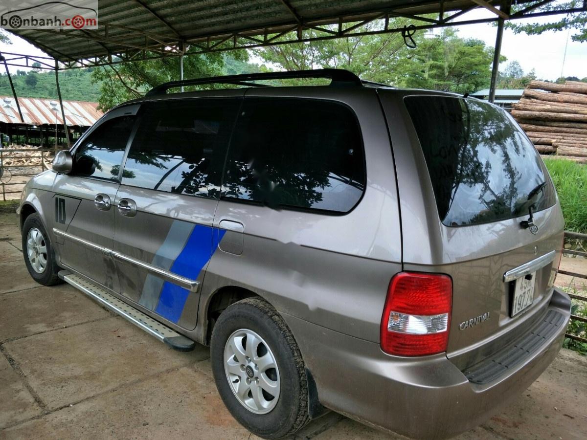 Kia Carnival GS 2.5 AT 2009 - Bán ô tô Kia Carnival GS 2.5 AT đời 2009, đồ chơi đầy đủ