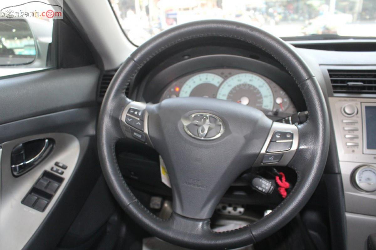 Toyota Camry SE 2009 - Bán ô tô Toyota Camry SE sản xuất năm 2009, màu bạc, nhập khẩu