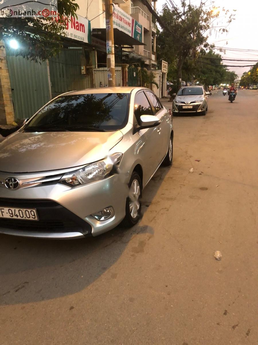 Toyota Vios 1.5E 2016 - Bán ô tô Toyota Vios 1.5E đời 2016, màu bạc