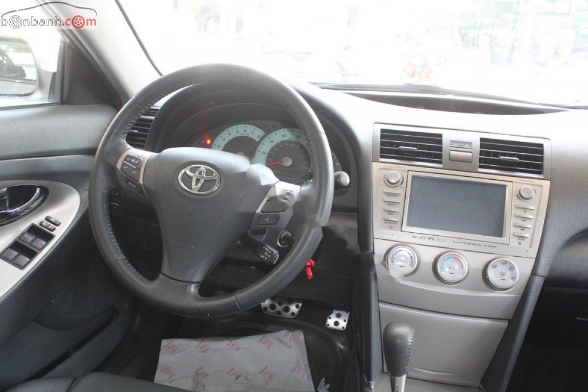 Toyota Camry SE 2009 - Bán ô tô Toyota Camry SE sản xuất năm 2009, màu bạc, nhập khẩu