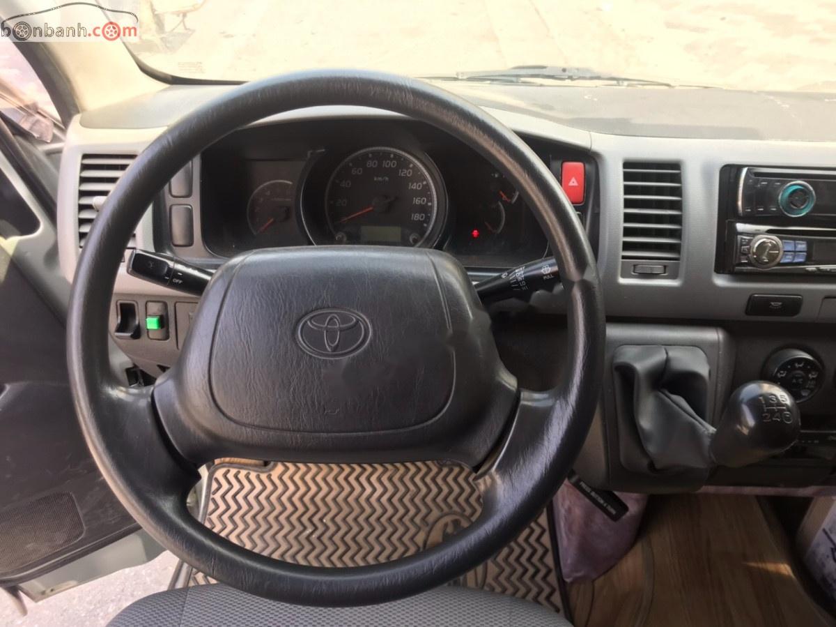 Toyota Hiace 2010 - Cần bán Toyota Hiace sản xuất 2010, giá 333tr