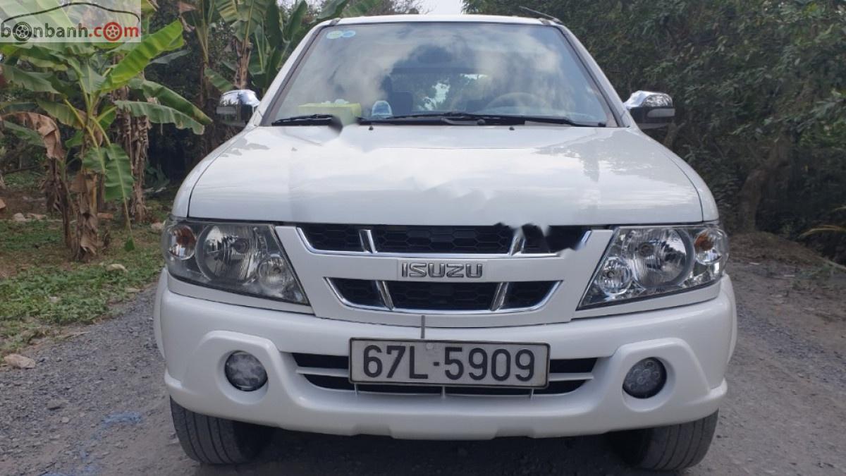 Isuzu Hi lander V-spec 2.5 MT 2005 - Cần bán gấp Isuzu Hi lander V-spec 2.5 MT sản xuất 2005, màu trắng xe gia đình, giá tốt