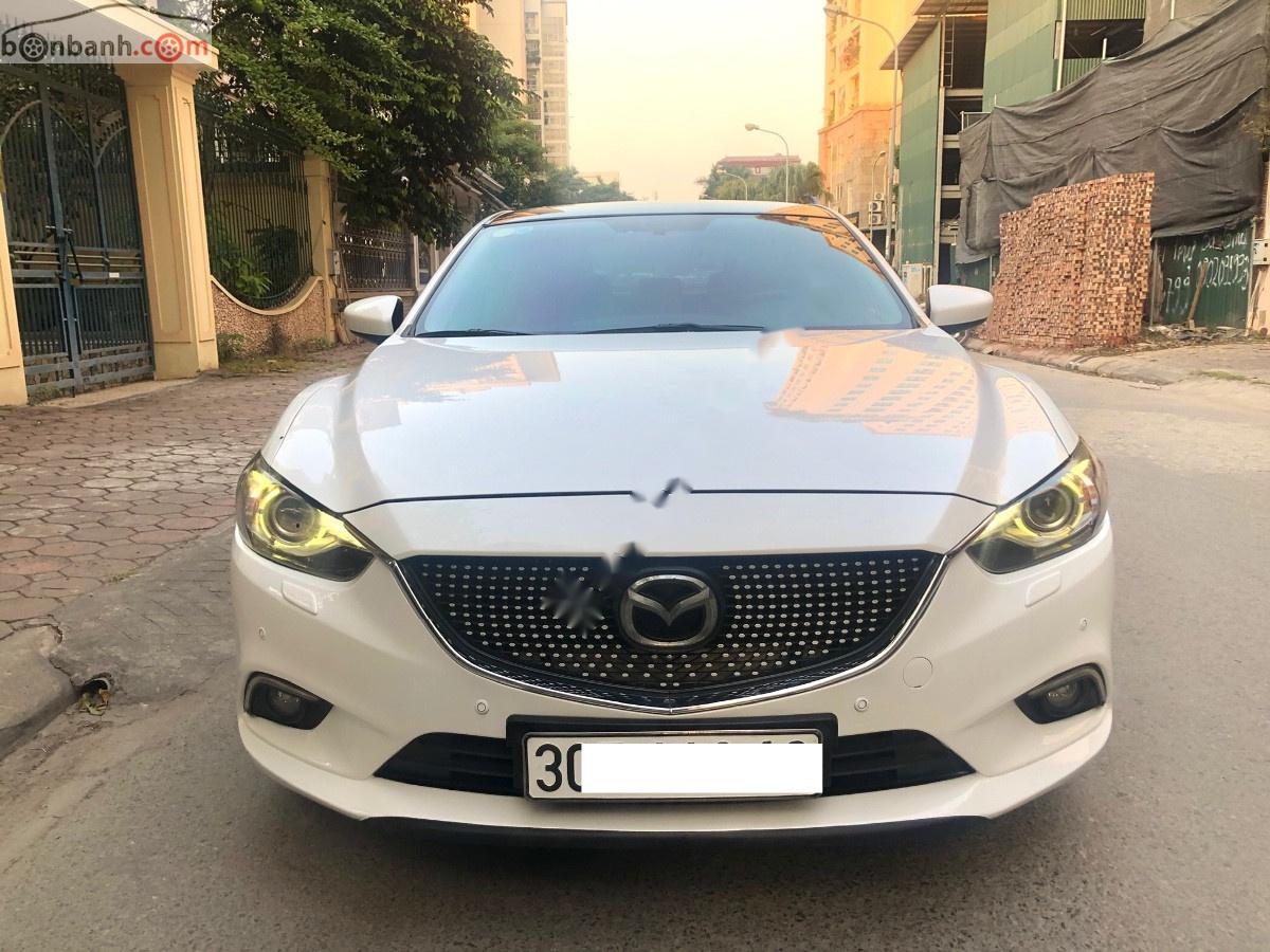 Mazda 6 2.0 2015 - Cần bán Mazda 6 2.0 năm 2015, màu trắng, giá chỉ 650 triệu