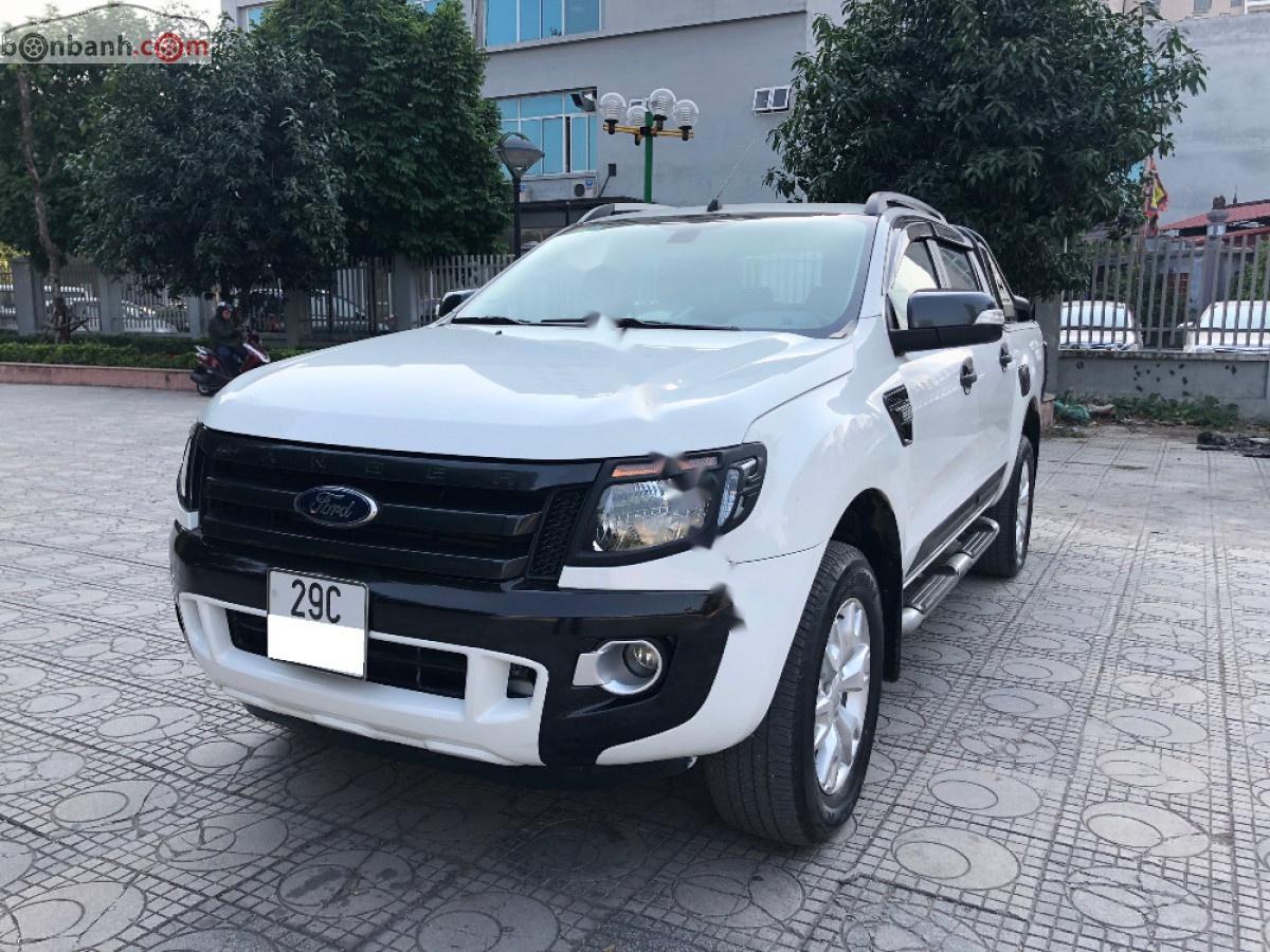 Ford Ranger Wildtrak 3.2L 4x4 AT 2015 - Bán Ford Ranger Wildtrak 3.2L 4x4 AT đời 2015, màu trắng, nhập khẩu nguyên chiếc