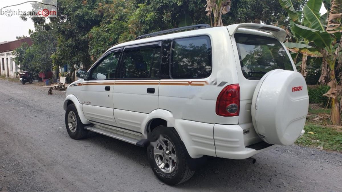 Isuzu Hi lander V-spec 2.5 MT 2005 - Cần bán gấp Isuzu Hi lander V-spec 2.5 MT sản xuất 2005, màu trắng xe gia đình, giá tốt