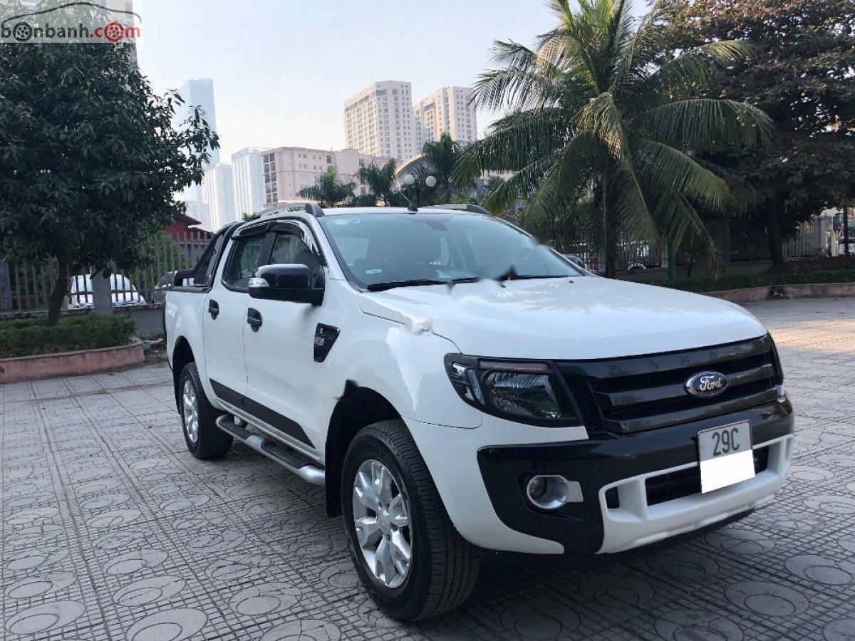 Ford Ranger Wildtrak 3.2L 4x4 AT 2015 - Bán Ford Ranger Wildtrak 3.2L 4x4 AT đời 2015, màu trắng, nhập khẩu nguyên chiếc