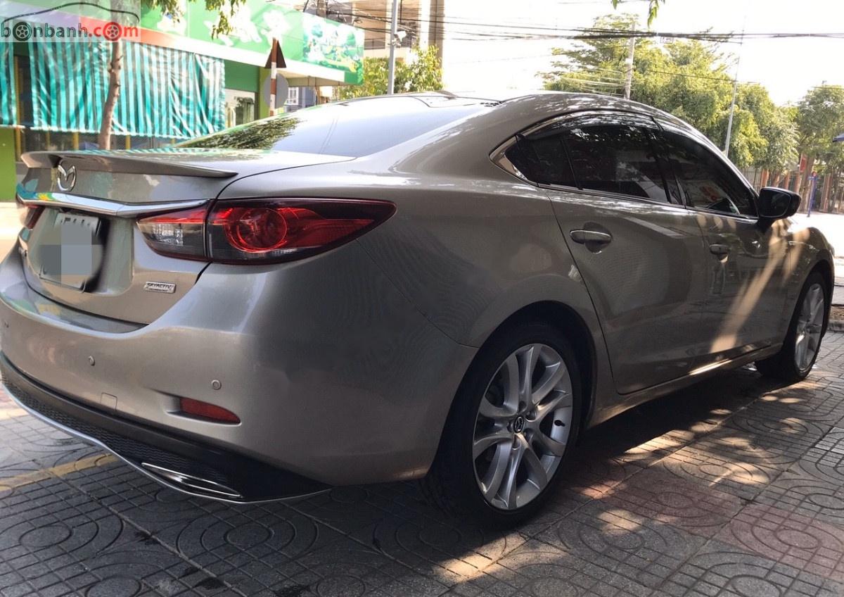 Mazda 6   2016 - Cần bán Mazda 6 2.5 AT năm 2016, màu vàng cát, giá cạnh tranh