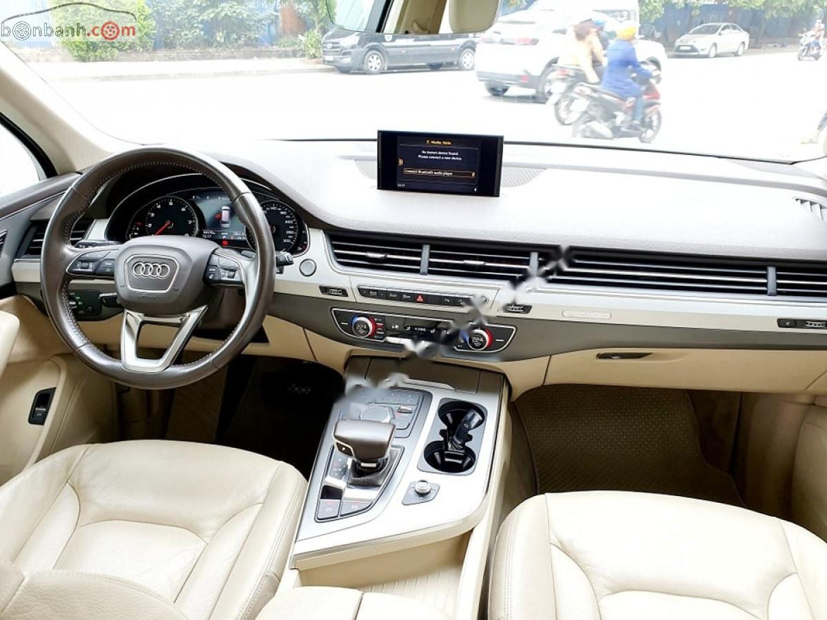 Audi Q7 2.0 AT 2016 - Cần bán xe Audi Q7 năm sản xuất 2016, màu trắng