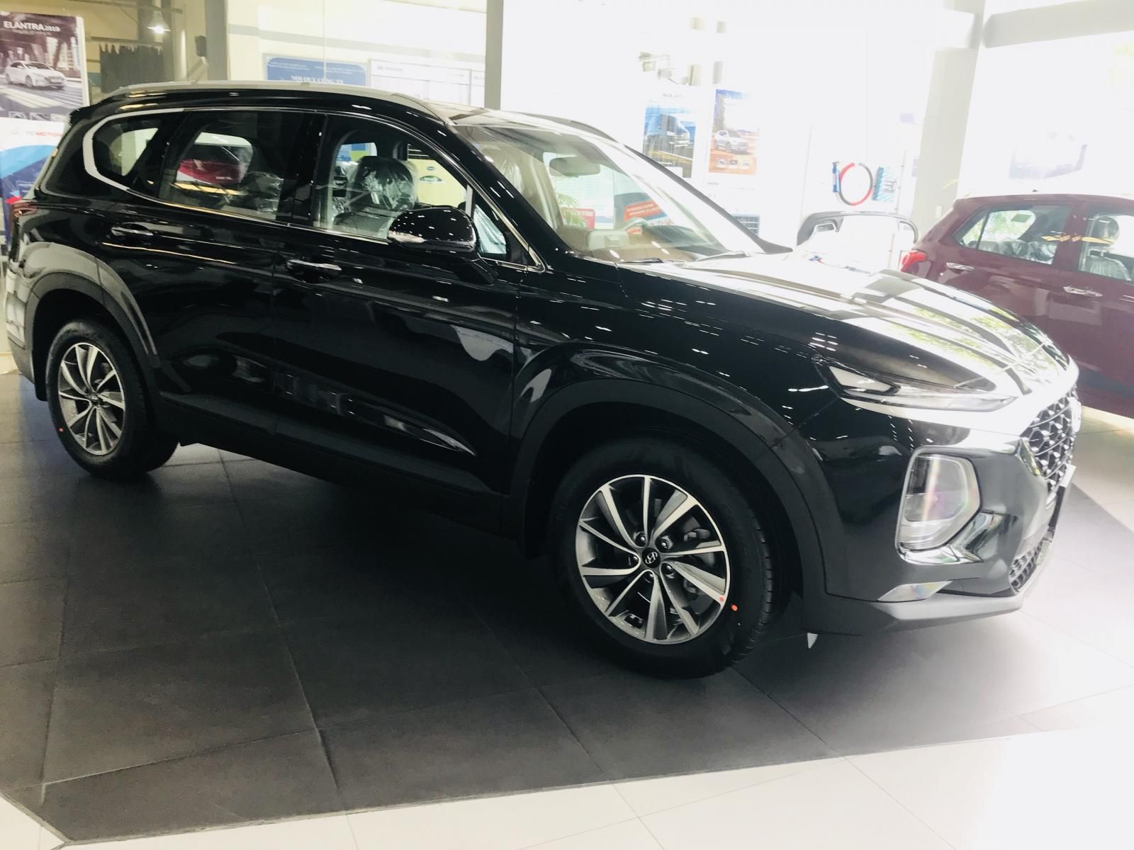 Hyundai Santa Fe 2019 - "Nóng" giao xe ngay, khuyến mãi 20 triệu phụ kiện với Hyundai Santa Fe 2019, hotline: 0974 064 605