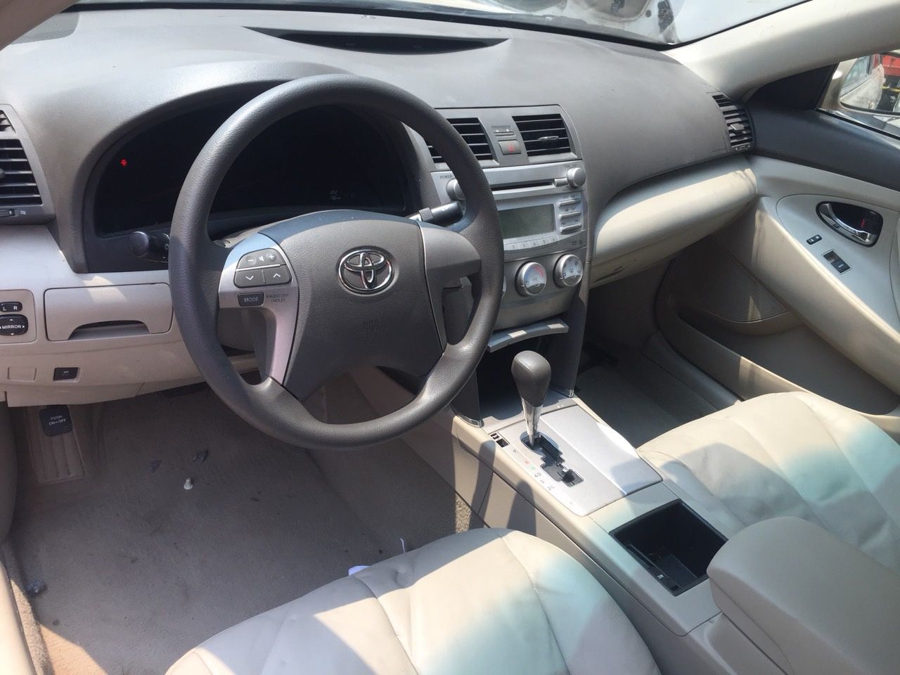 Toyota Camry XLE 2011 - Bán xe Toyota Camry XLE 2011, nội thất màu kem (be), nhập khẩu nguyên chiếc