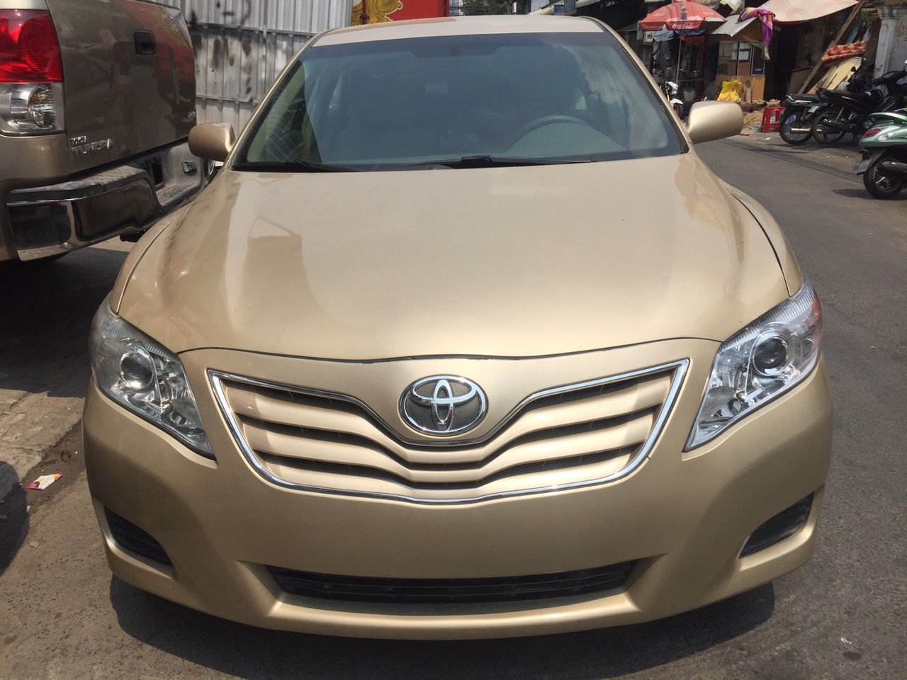 Toyota Camry XLE 2011 - Bán xe Toyota Camry XLE 2011, nội thất màu kem (be), nhập khẩu nguyên chiếc