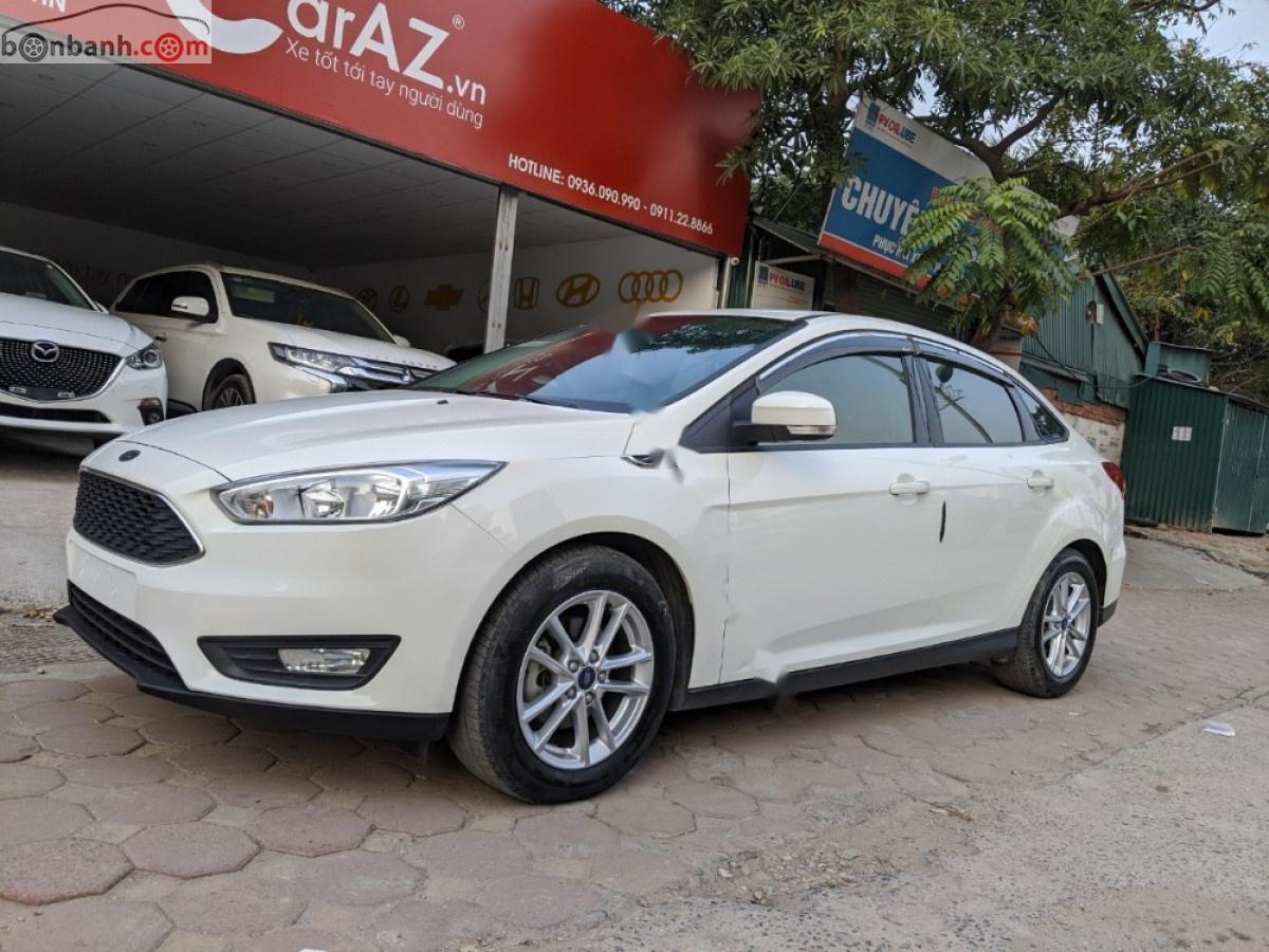 Ford Focus Trend 1.5L 2017 - Cần bán xe Ford Focus Trend 1.5L năm sản xuất 2017, màu trắng