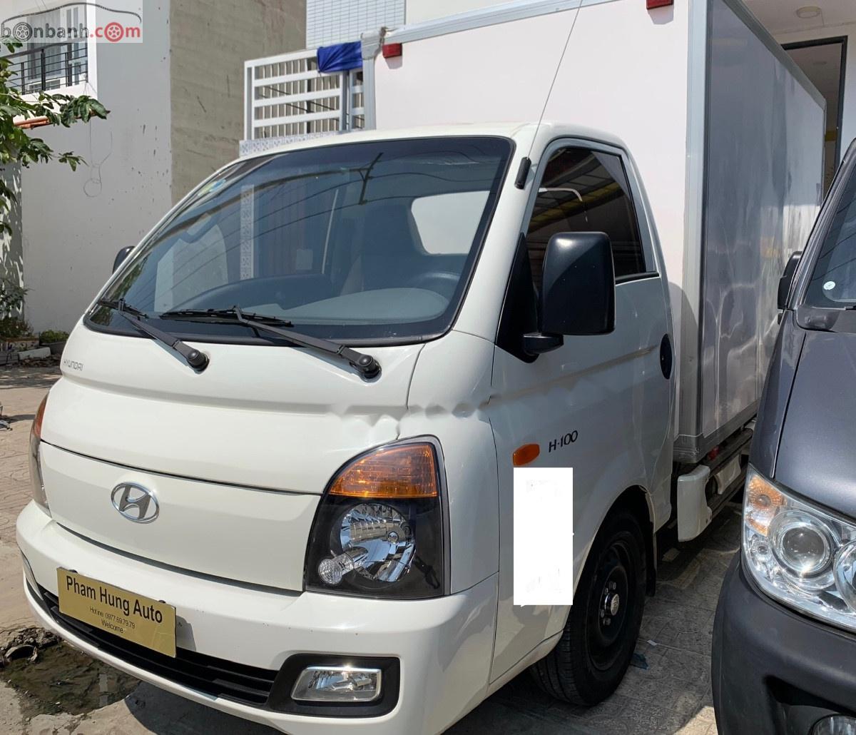 Hyundai H 100   2015 - Bán xe Hyundai H 100 2.6 2015, màu trắng, xe nhập  