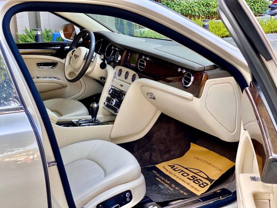 Bentley Mulsanne 2010 - Cần bán xe Bentley Mulsanne năm sản xuất 2010, xe nhập, giá bán