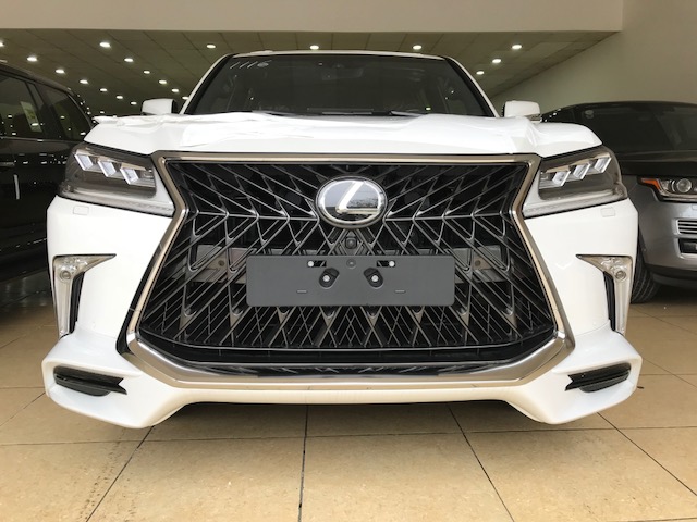 Lexus LX 570 2020 - Bán Lexus LX570 Super Sport S 2020 màu trắng, nội thất đen đỏ hai màu