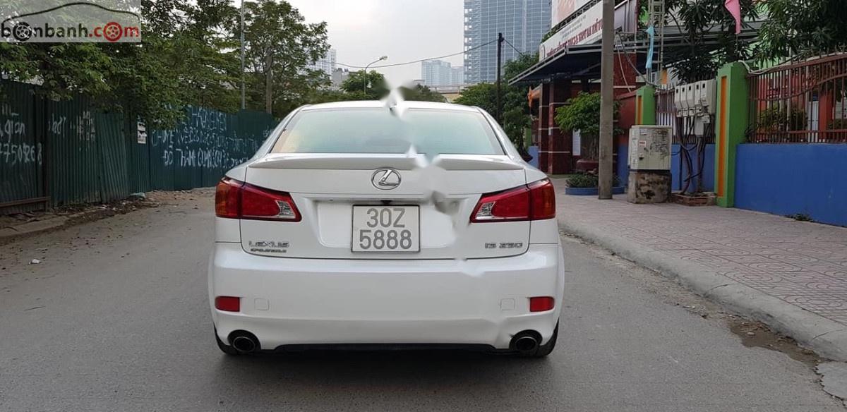 Lexus IS 250 2009 - Cần bán lại xe Lexus IS 250 sx 2009, màu trắng, nhập khẩu nguyên chiếc số tự động, giá 869tr